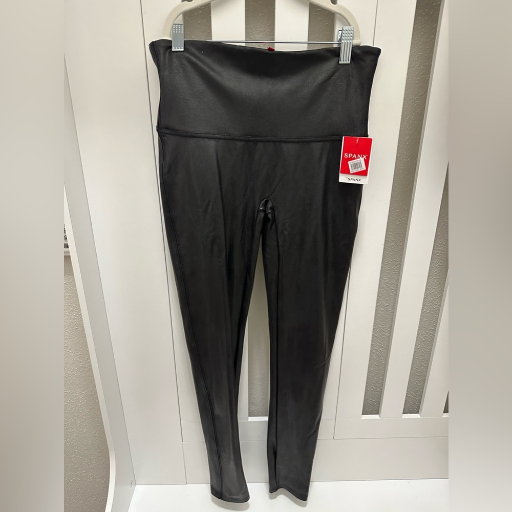 Spanx Faux Leather Leggings NWT Size L